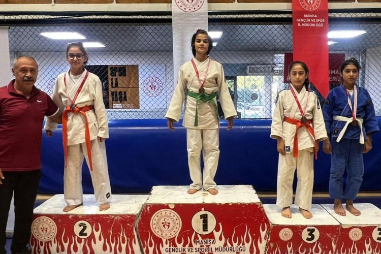 Manisalı minik judoculardan 18 madalya -