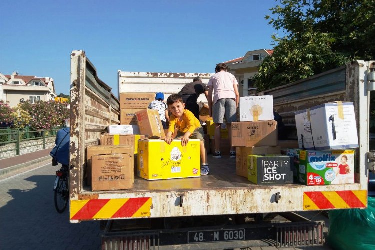 Marmaris Belediyesi, yardım toplama yerini tahliye ettirdi -