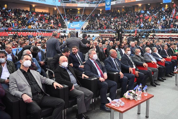 Memduh Büyükkılıç Kayseri Gençlik Şöleni'nde -