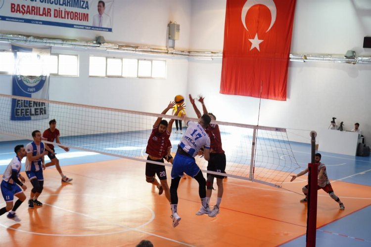 Milas Voleybol takımı sahadan 3 puanla ayrıldı -