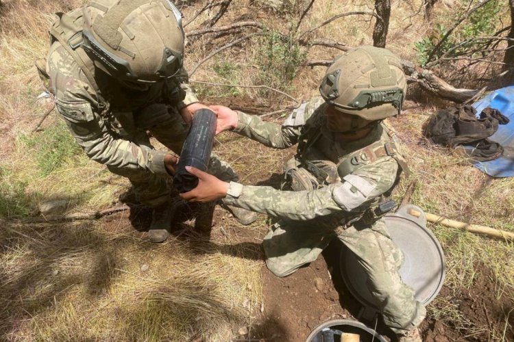 MSB: Teröristlere ait 73 havan mühimmatı ele geçirildi -