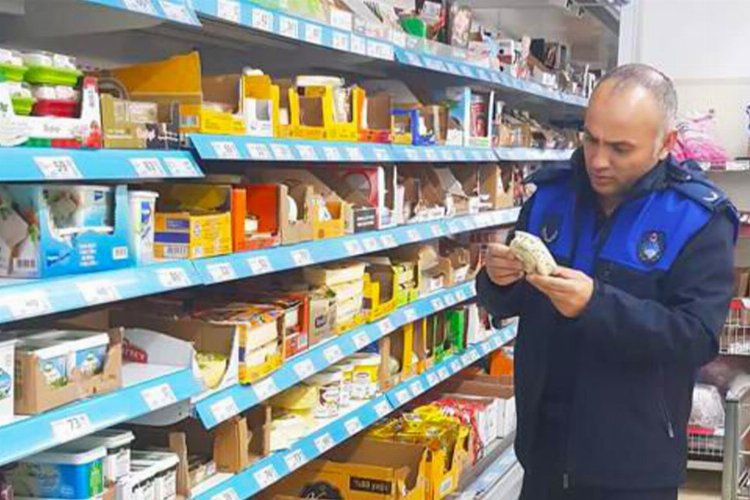 Mudanya Zabıtası'ndan tarihi geçmiş ürünlere sıkı denetim -