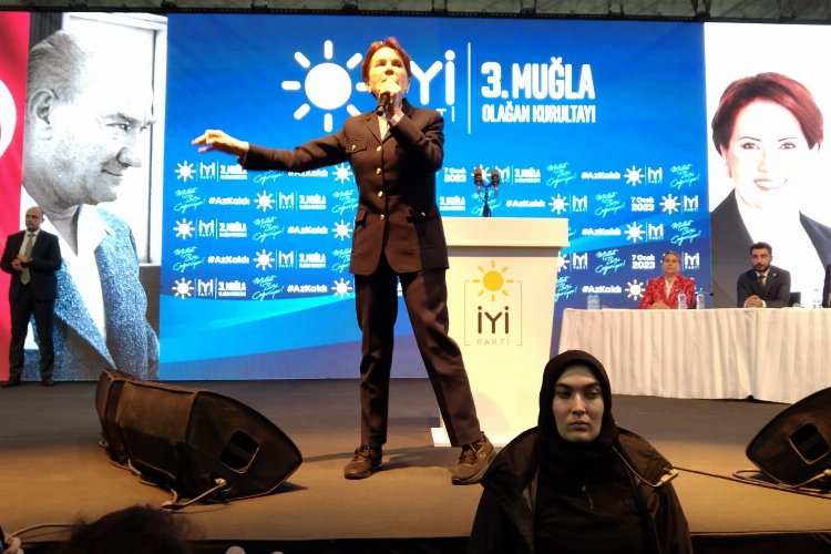 Muğla'da 'Başbakan Akşener' karşılaması -