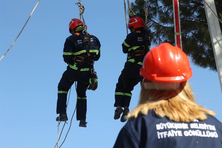 Muğla'da gönüllü itfaiyeciler sertifikalandı -