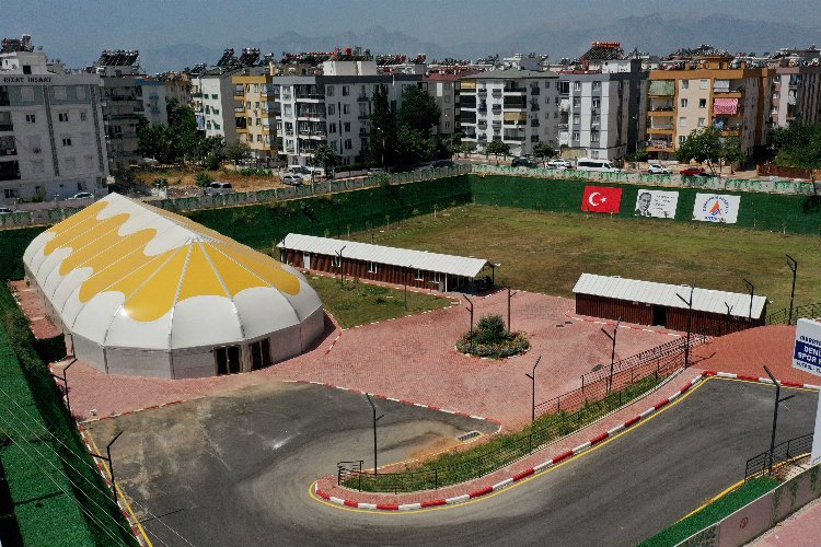 Muratpaşa'da ücretsiz yüzme kursu -