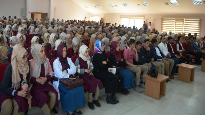 ÖĞRENCİLERE SAĞLIKLI BESLENME KONFERANSI