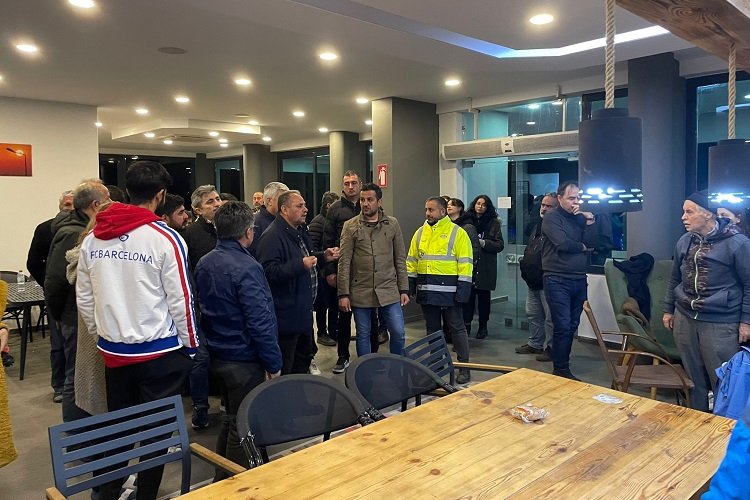 Özçelik-İş'ten -