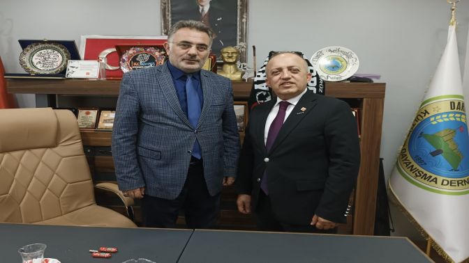 Prof.Dr.Kesemenli Darıca Ardahanlılar Derneğini Ziyaret Etti.
