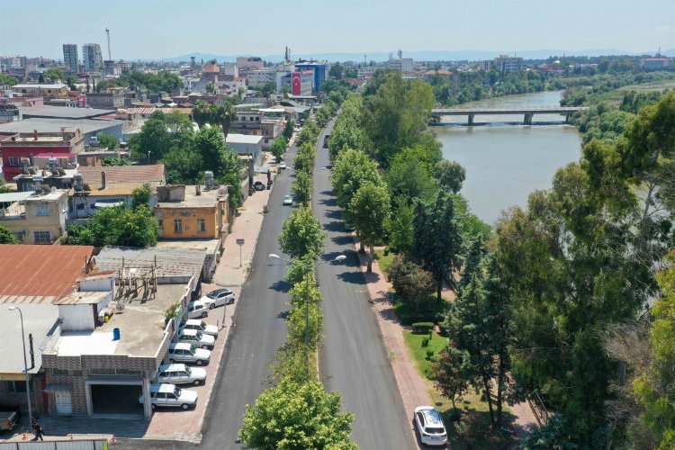 Rekor asfalt üretimi gerçekleştiriliyor -