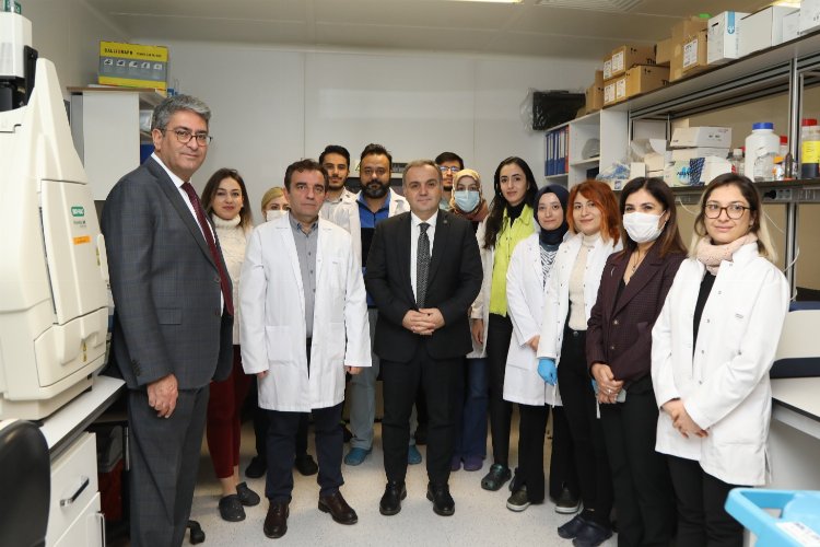 Rektör Fatih Altun'dan araştırma merkezlerine ziyaret -