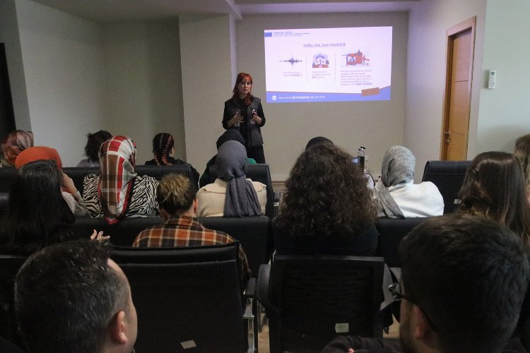 Sakarya Büyükşehir çalışanlarına 'Afet Farkındalık' eğitimi -