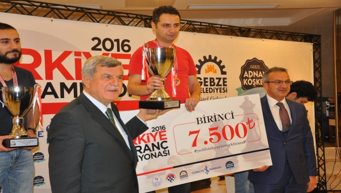 SATRANÇ ŞAMPİYONU BELLİ OLDU