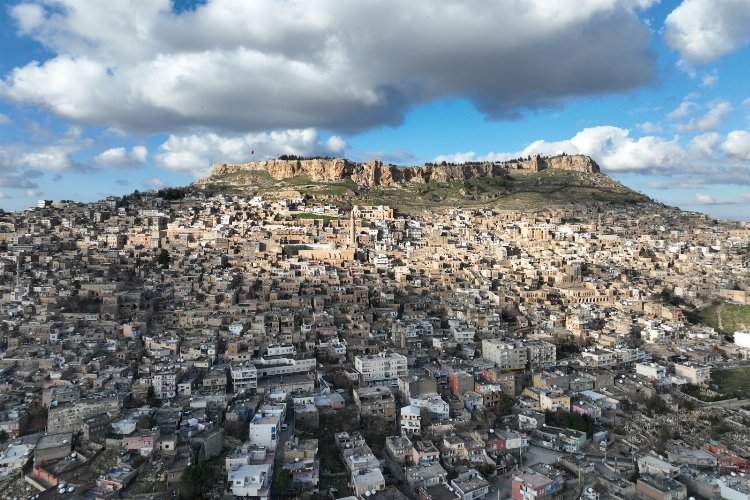 Tarihi Mardin betonarme yapılardan arındırılıyor -