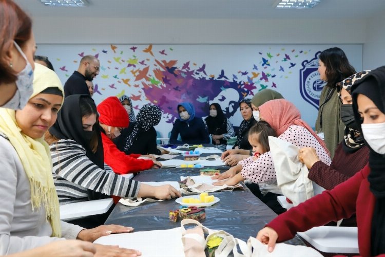 Tarım işçisi kadınlara eğitim -