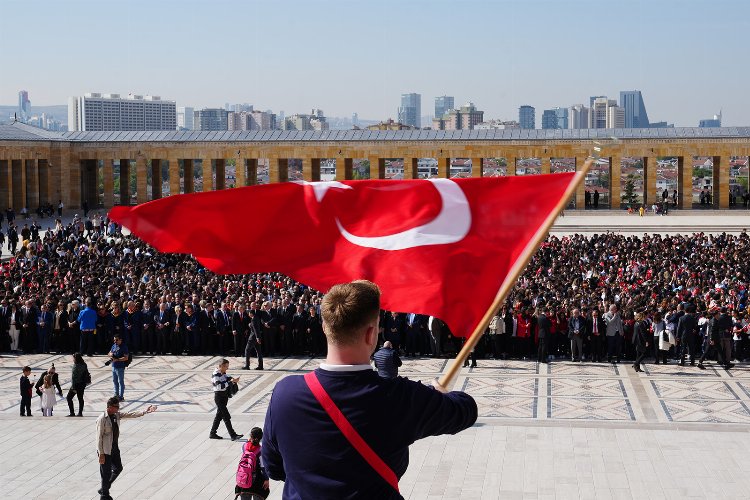 TED ailesinden Anıtkabir'e 100. yıl ziyareti -