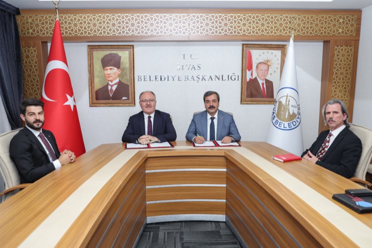 Tercihi ‘SBTÜ’ olan başarılı öğrencilere burs desteği -