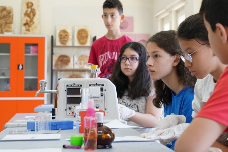 1 milyon öğrenci yaz okullarında -