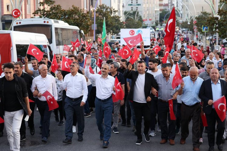 15 Temmuz kahramanları Çayırova'da anıldı -