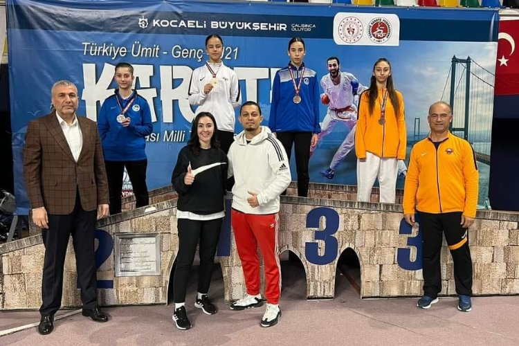 4 Kağıtsporlu karateci Milli Takım'da -