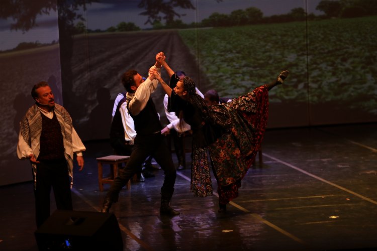 4. Uluslararası Gaziantep Opera ve Bale Festivali kapanışı 'Memleketim' müzikaliyle oldu -