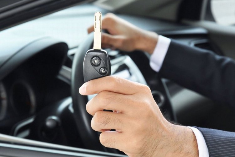 '6 ay, 6 bin km' kısıtlaması uzatıldı -