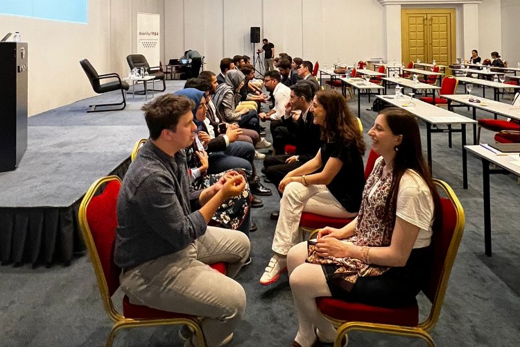 6'lı masanın gençleri 'yeşil' ışık yaktı -