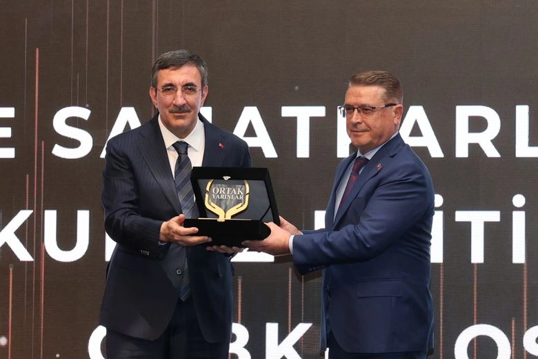 TİSK'ten BESOB'a 'Dijital Gelişim' ödülü 