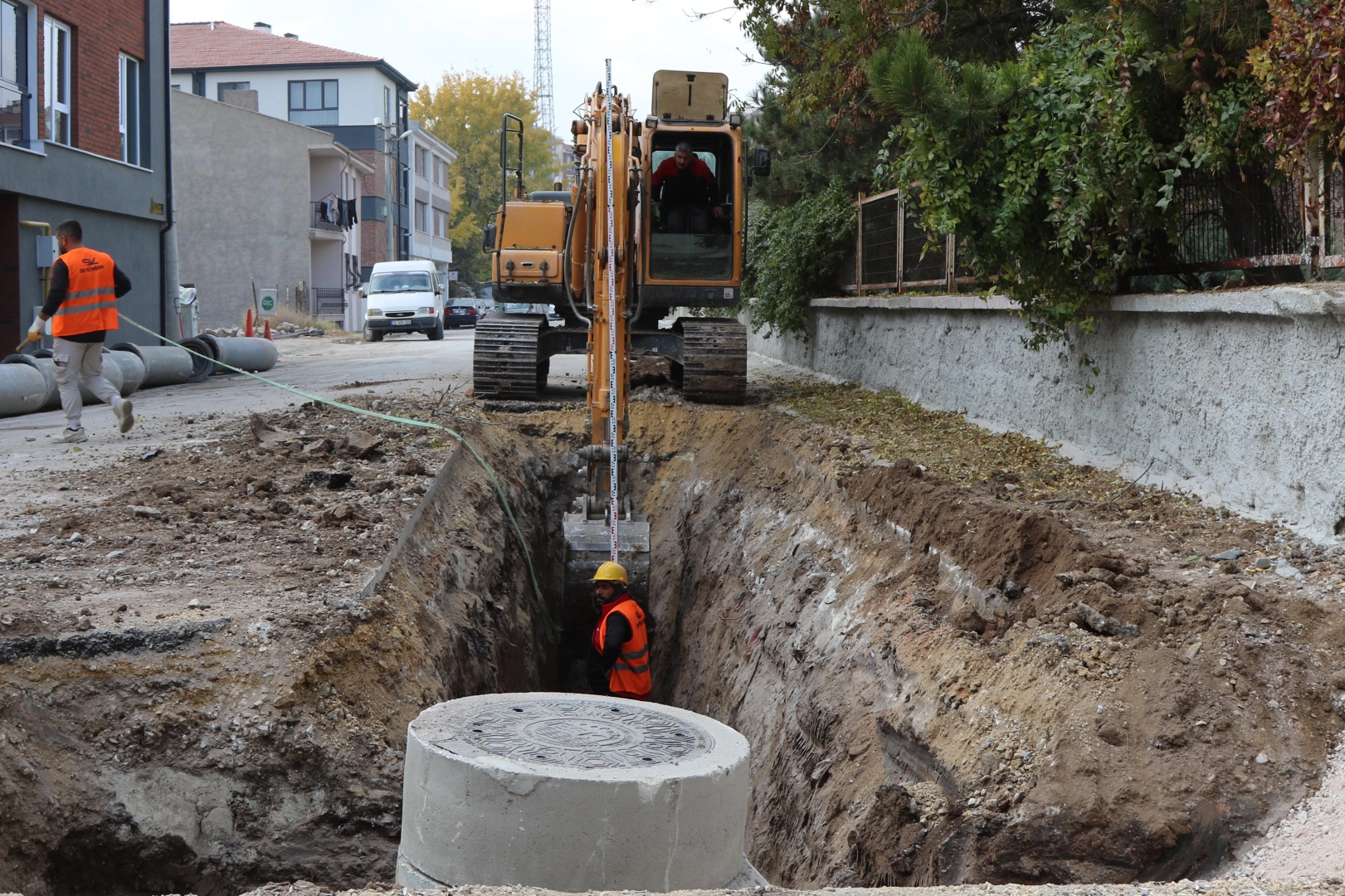 Eskişehir'de taşkınlara karşı altyapı çalışmaları sürüyor 