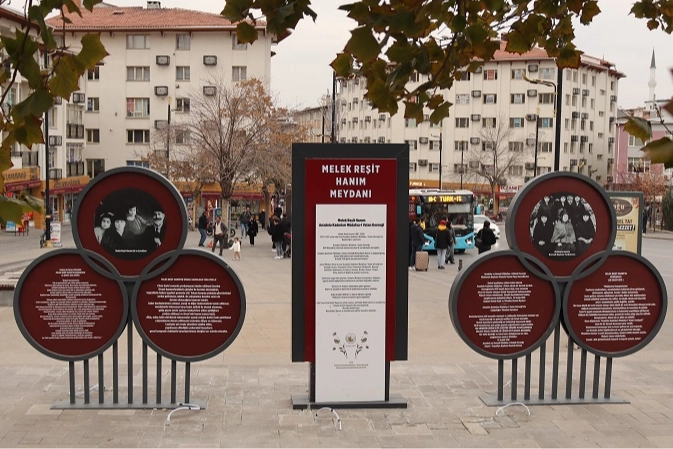 Sivas'ta kadın derneklerinden tarihi buluşma 