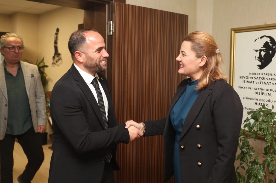 Yeniden Refah Partisi İzmit İlçe Başkanı Şahin'den Başkan Hürriyet’e ziyaret 