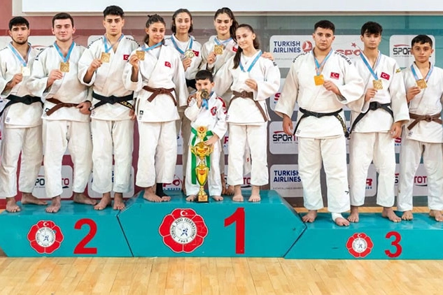 Konya'nın judoda bileği bükülmüyor 