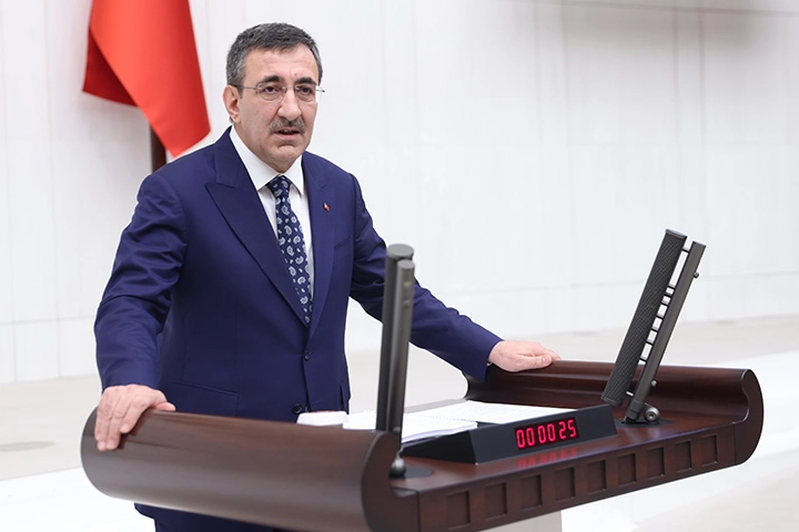 Cevdet Yılmaz: Ekonomimiz 17 çeyrektir kesintisiz büyüyor 