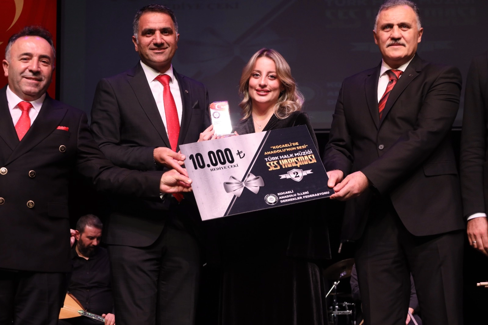 Halk müziği yarışmasında muhteşem final 