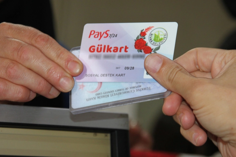 Sivas'tan emeklilere aylık 2 bin TL nakit destek 