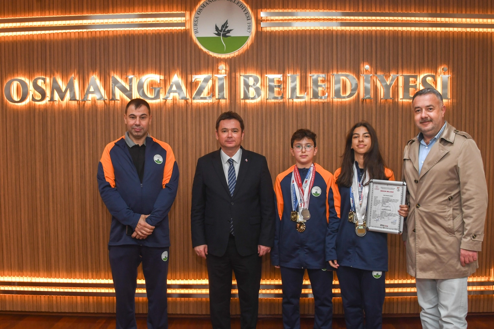 Osmangazili sporcular Bursa’ya Türkiye rekoru birincilik ve Avrupa derecesiyle döndü 