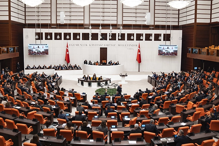 2025 bütçeleri onaylanıyor... Adalet ve Dışişleri'nin bütçeleri kabul edildi 