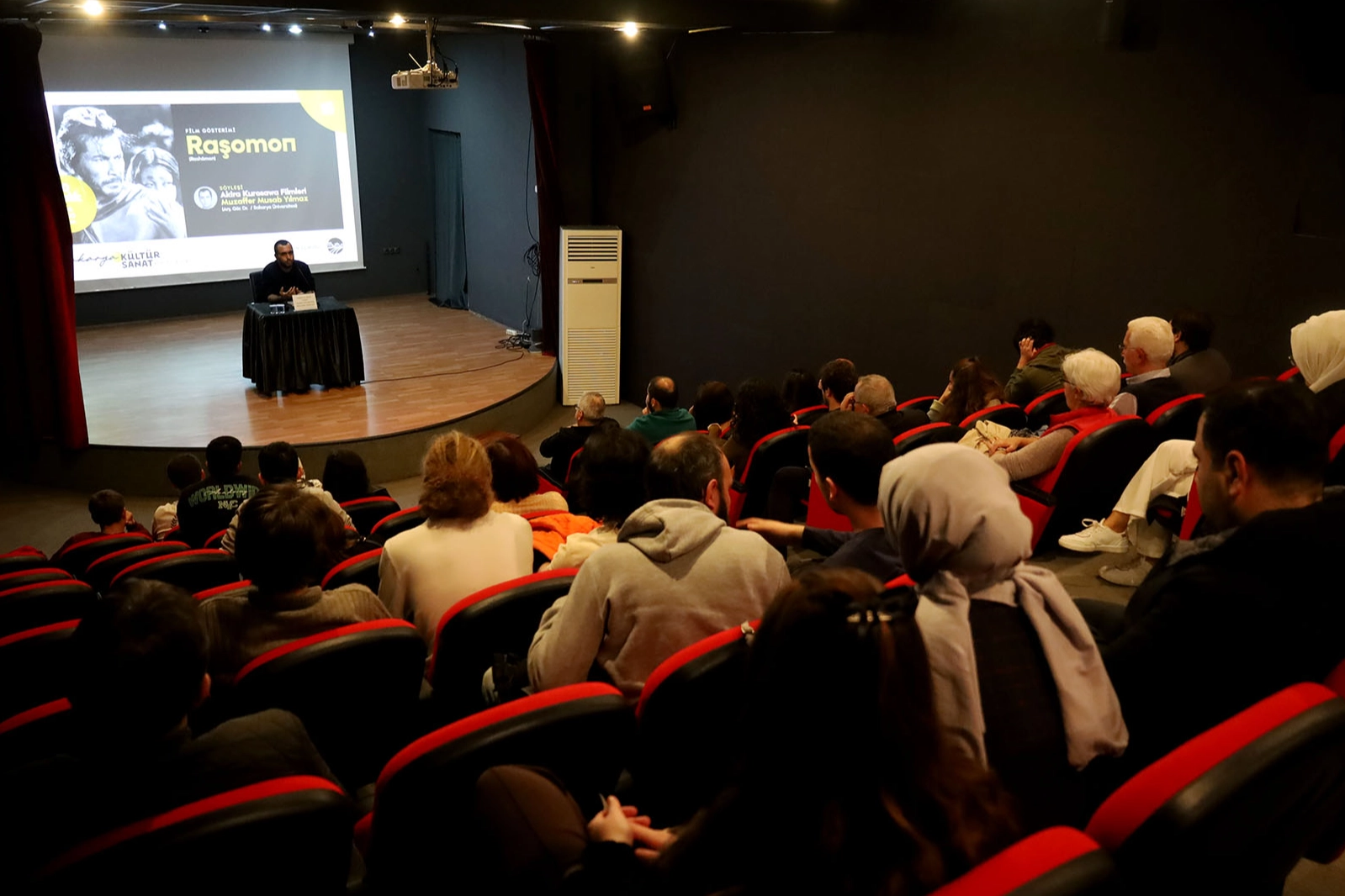 Sakarya'da ‘Raşomon’ beyaz perdeye yansıdı 