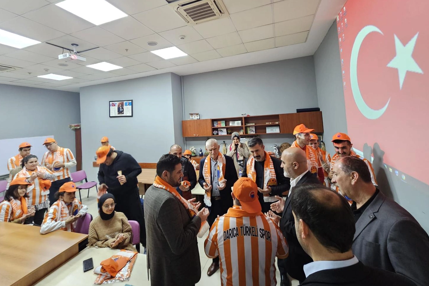 Kocaeli Darıca Türkelispor yüzleri gülümsetti 