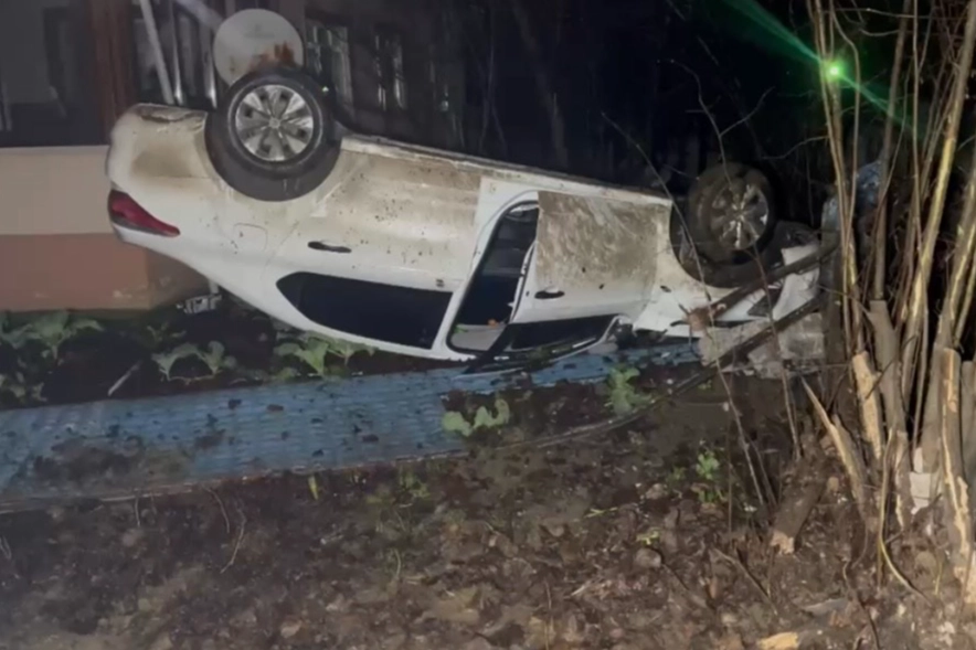 Düzce'de alkollü sürücünün kullandığı araç takla atarak durabildi! 