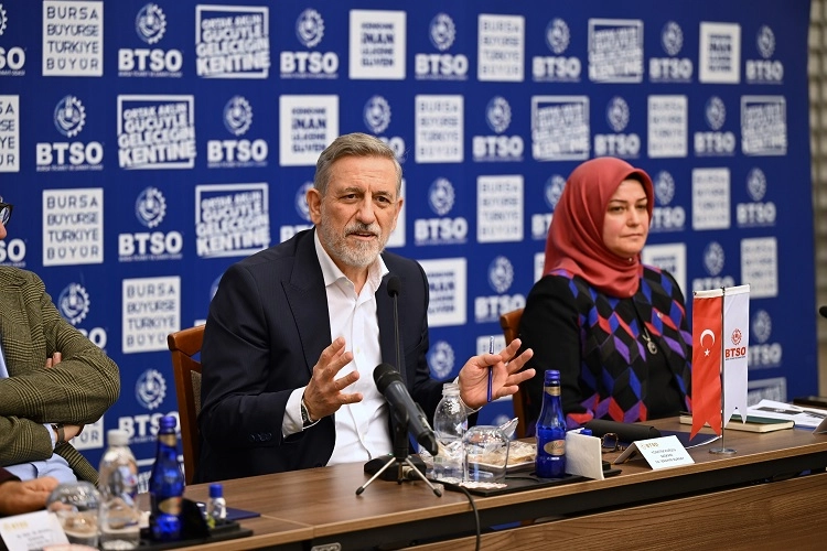 Tekstilciler Yeşil Dönüşüm için BTSO’da buluştu 