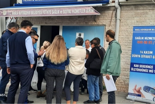 Muğla Büyükşehir'den vatandaşa şeker kontrolü 