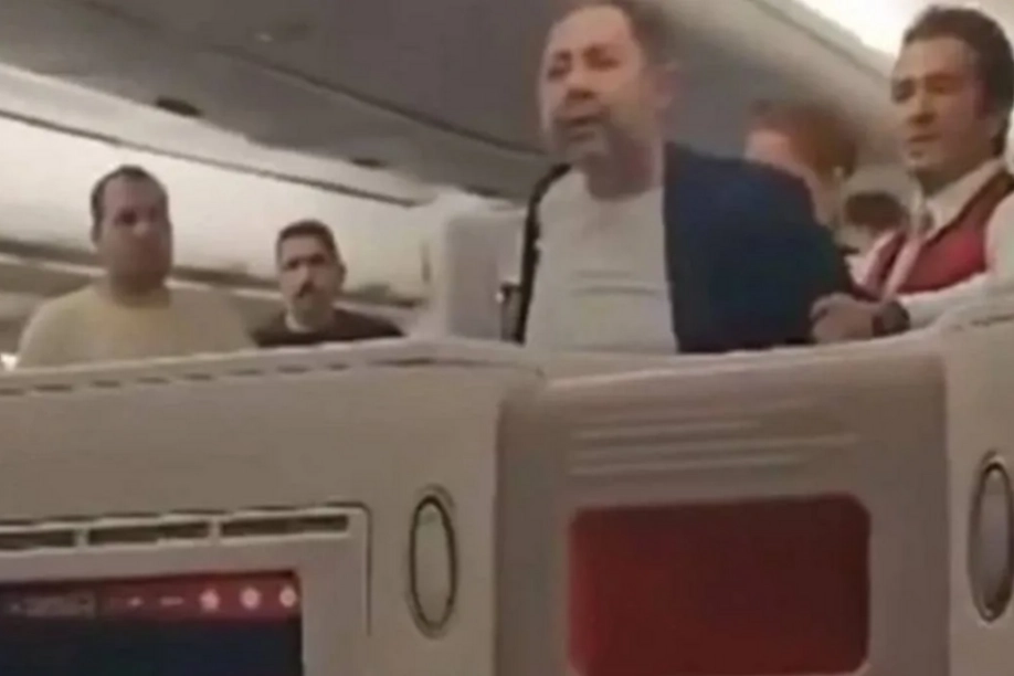 Havada taşkınlık çıkarmıştı! Azledildi! 