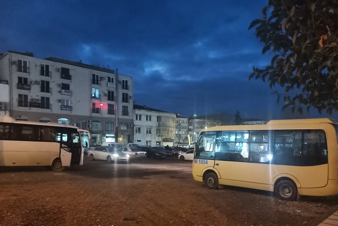 Edirne Keşan köy garajlarına aydınlatma ve durak istiyor! 