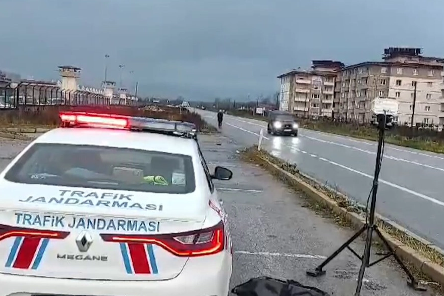 Trafikte son bir haftada 459 bin araca işlem yapıldı 
