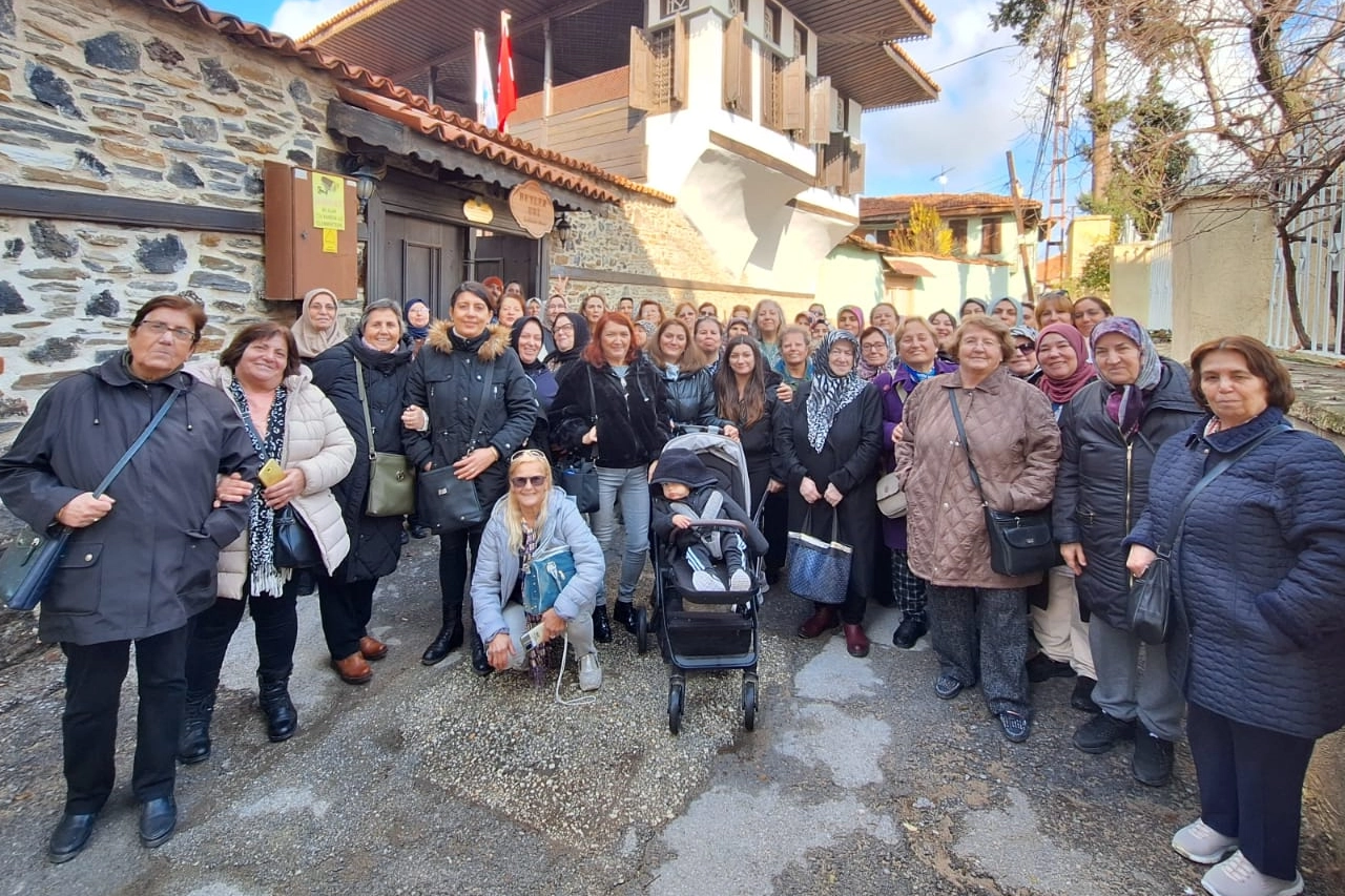 Manisalı kadınlar Kula’nın tarihi ile buluştu 