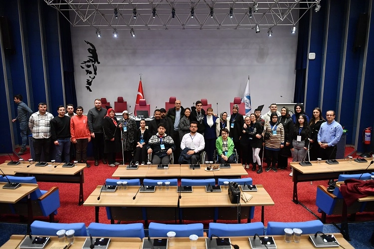 Kayseri Büyükşehir'de iş önünde engeller kalktı 