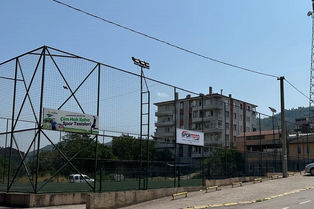 Kocaeli Büyükşehir Karamürsel Ereğli Spor Tesisini yeniliyor 
