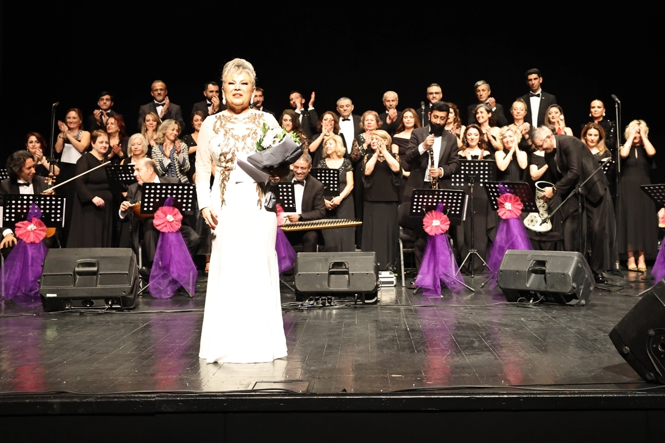 Bursa Nilüfer’de TSM Korosu’ndan muhteşem konser 