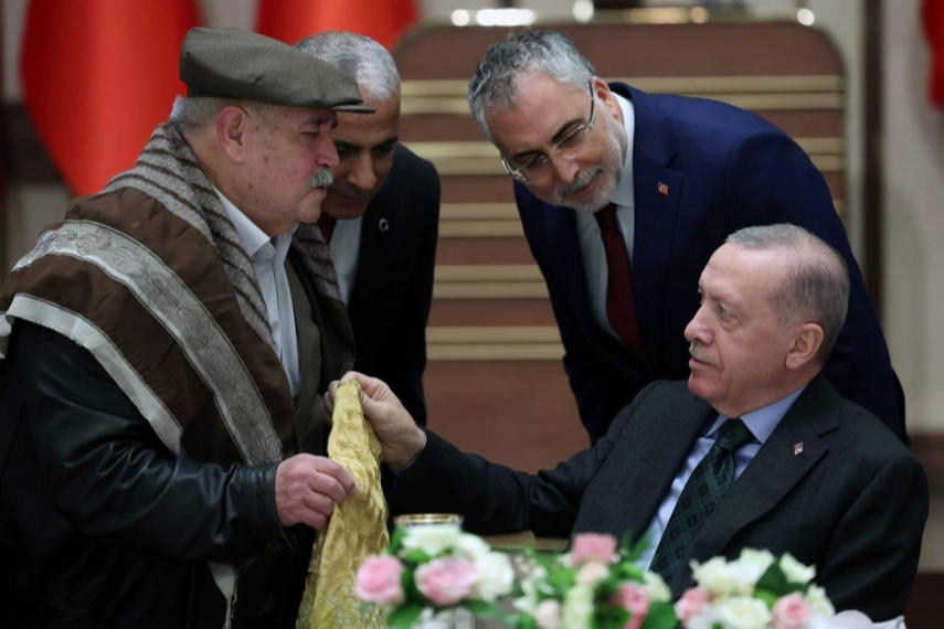 Cumhurbaşkanı Erdoğan 'emektarlarla' buluştu 