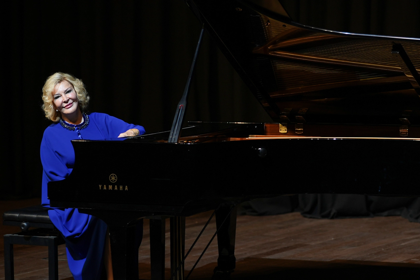 Gülsin Onay, 'Göz Göze Ritimler'le büyüledi 